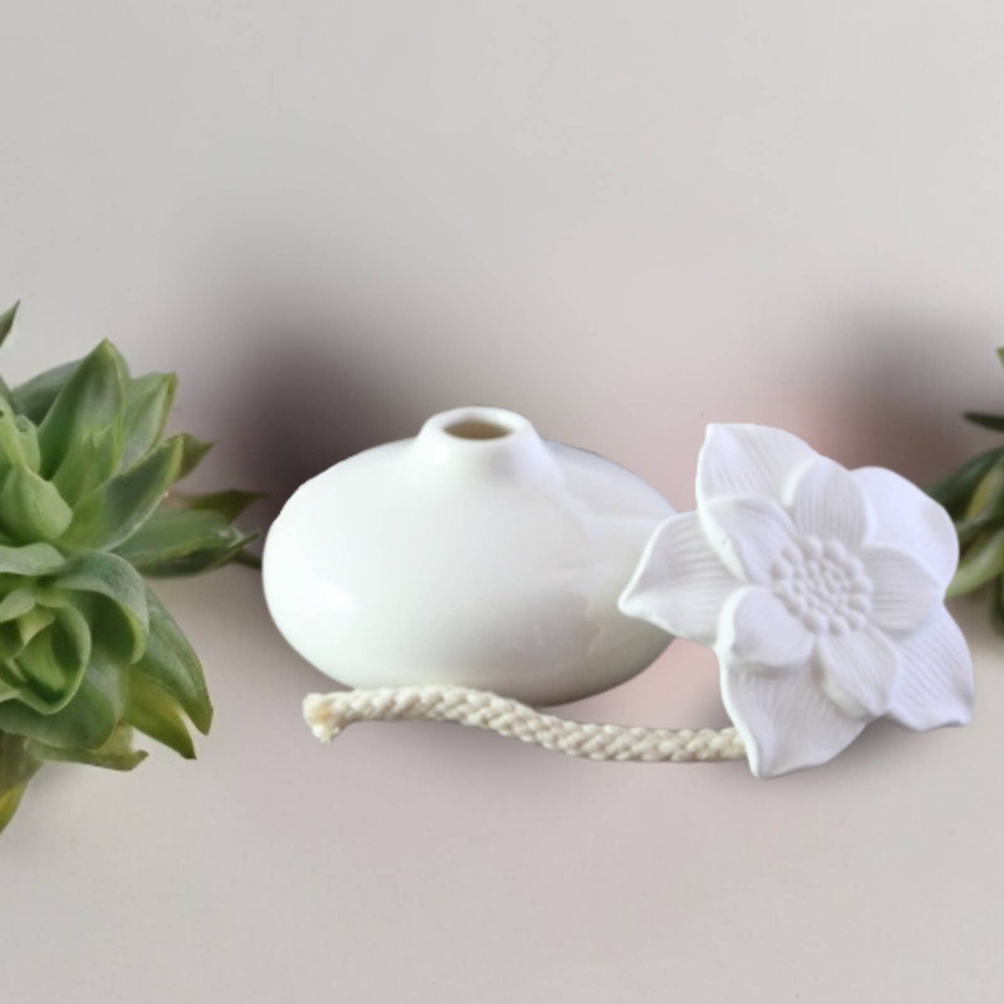 Keramik Diffusor mit Gipsblume - Narzisse weiss